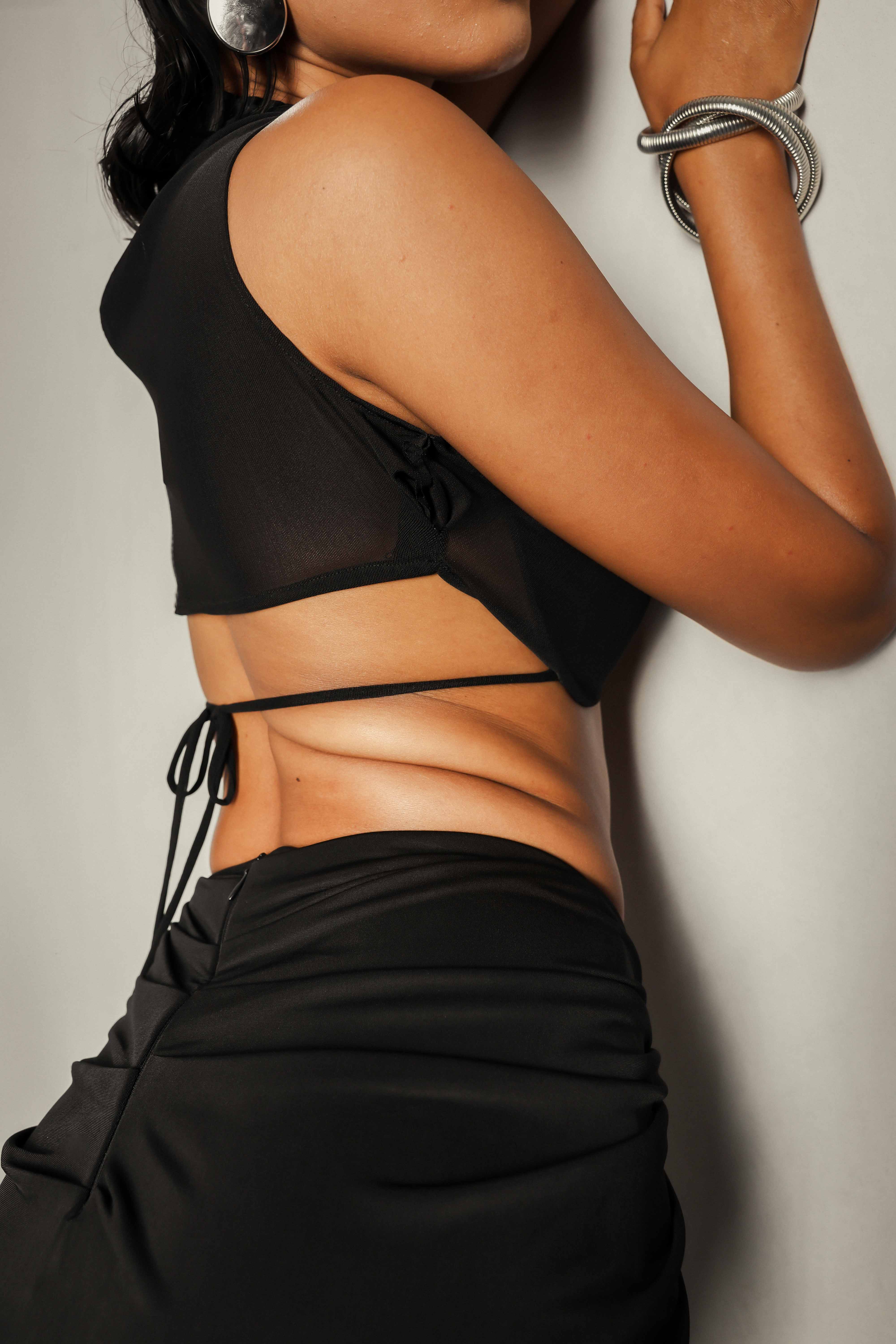 Nefertiti Black