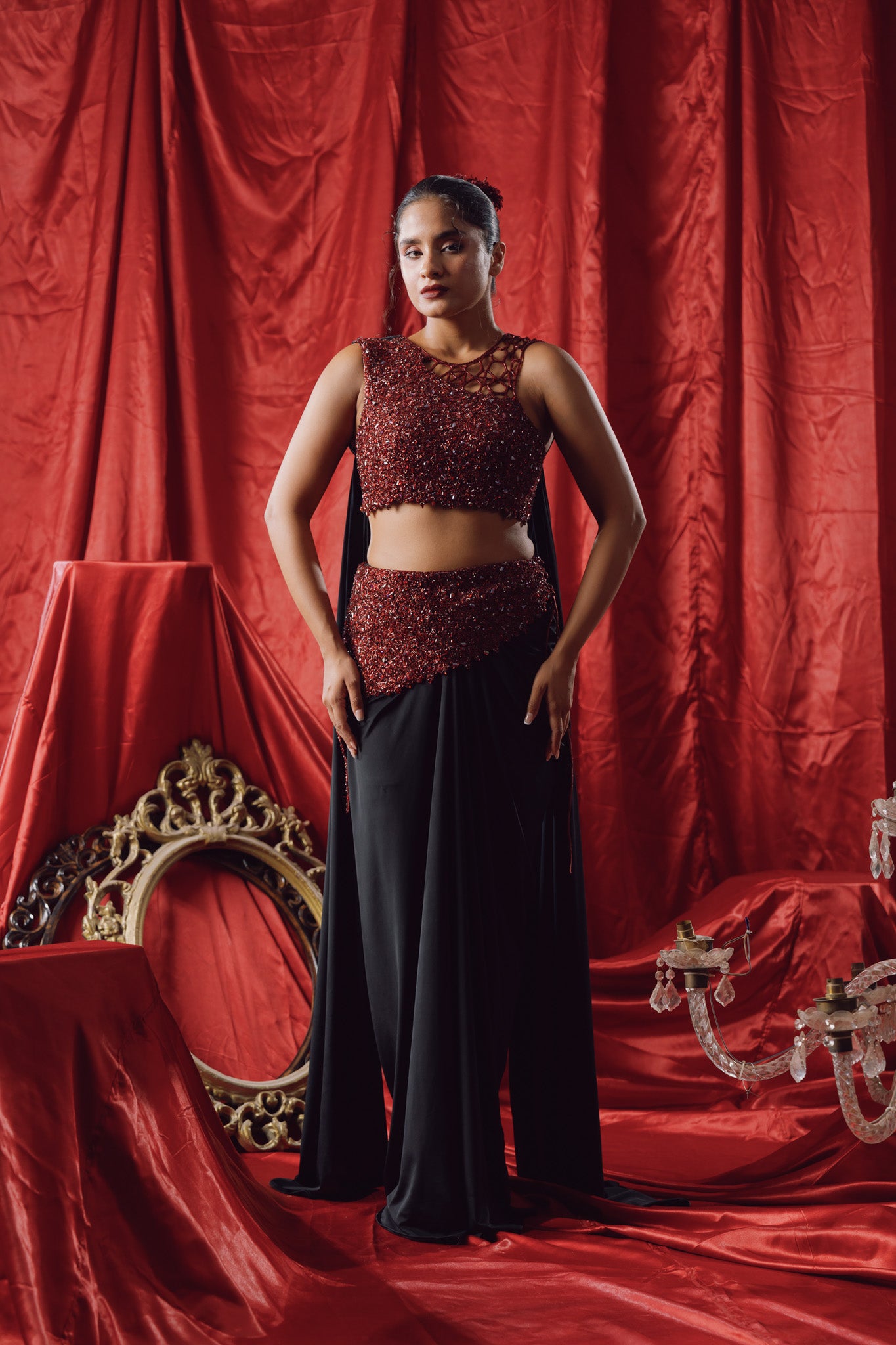 Scarlet Saga Top