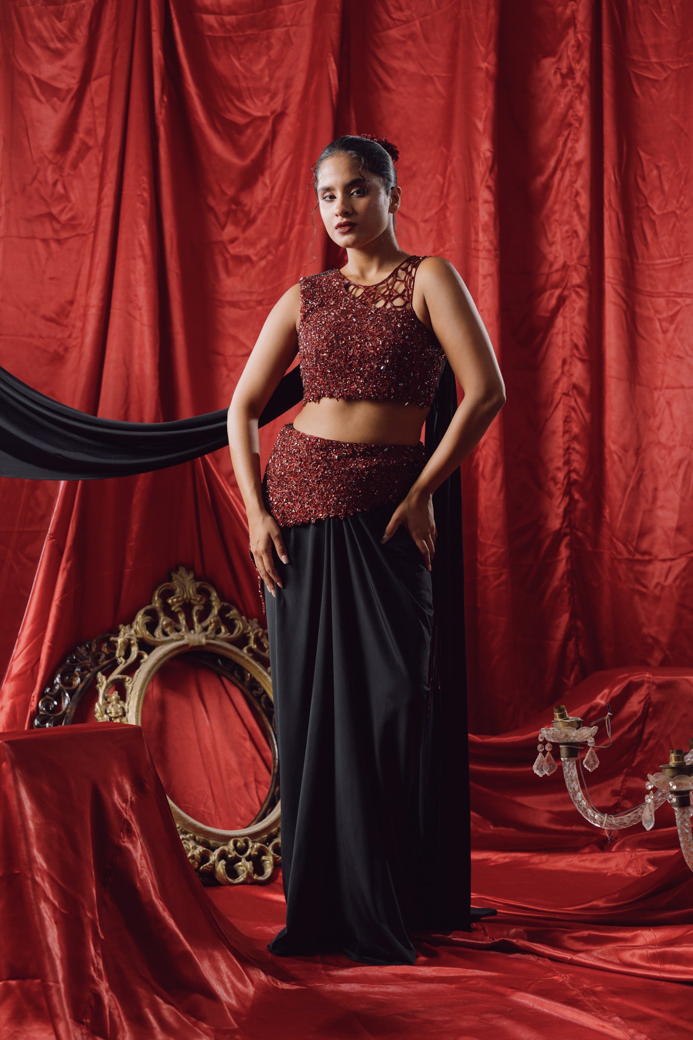 Scarlet Saga Top